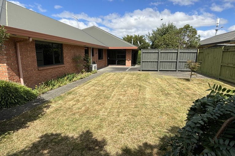 Photo of property in 151 Schnell Drive, Kelvin Grove, Palmerston North, 4414