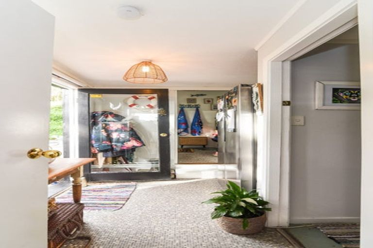 Photo of property in 940 Harington Point Road, Harington Point, Dunedin, 9077