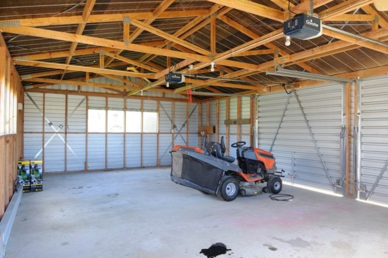 Photo of property in 274 Mcnamaras Road, Waimate, 7979