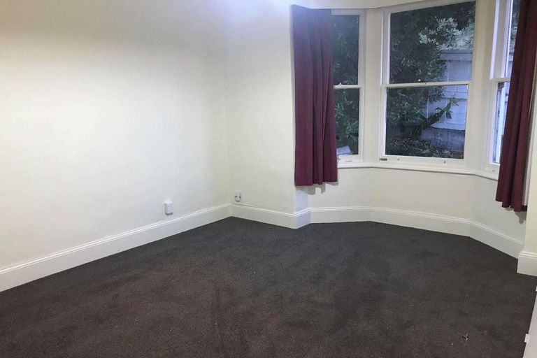 Photo of property in 2/106 Cargill Street, Dunedin Central, Dunedin, 9016