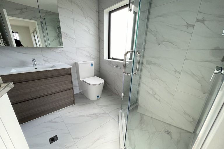 Photo of property in 13d Glendhu Road, Bayview, Auckland, 0629