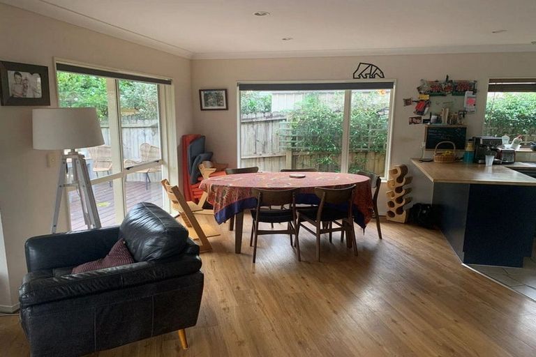 Photo of property in 126 Charles Prevost Drive, The Gardens, Auckland, 2105
