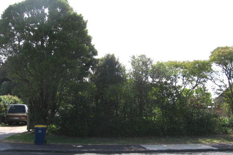Photo of property in 30 Verbena Road, Birkdale, Auckland, 0626