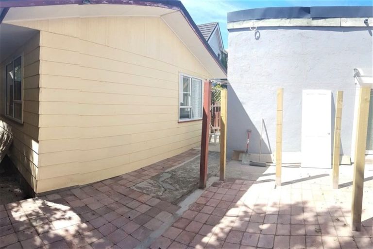 Photo of property in 62 Russell Terrace, Berhampore, Wellington, 6023