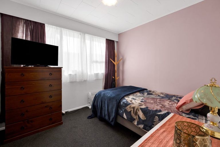 Photo of property in 4 Warkworth Grove, Bell Block, New Plymouth, 4312