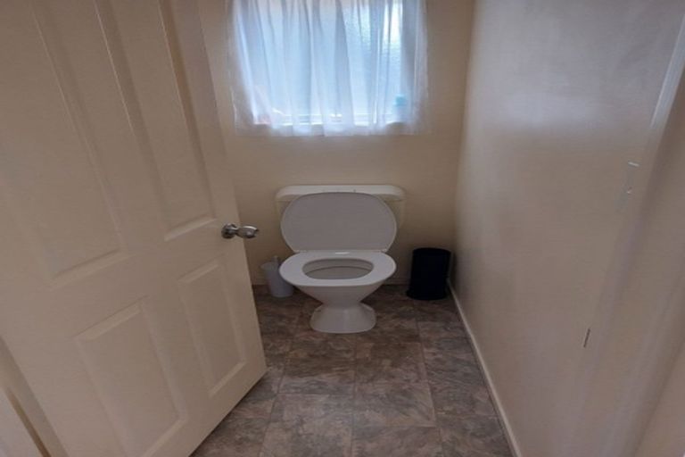 Photo of property in 2/22 Udall Place, Bucklands Beach, Auckland, 2014