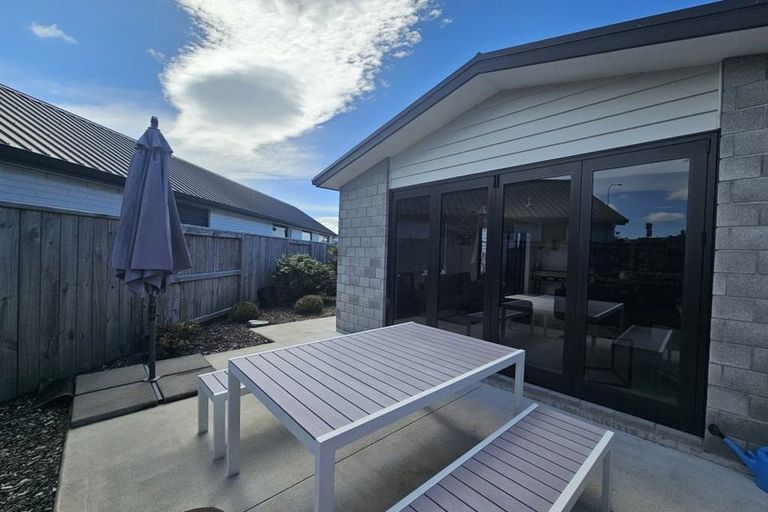 Photo of property in 72 Franks Way, Papamoa Beach, Papamoa, 3118