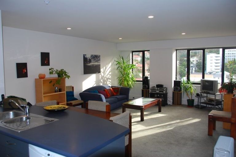 Photo of property in St Peters Apartments, 9e/192 Willis Street, Te Aro, Wellington, 6011