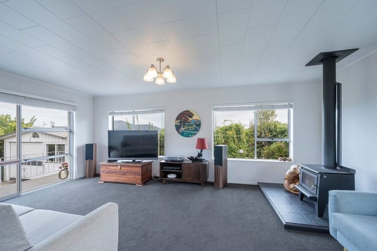 Photo of property in 73 Fergusson Street, Stoke, Nelson, 7011