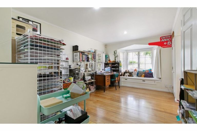 Photo of property in 1/14 Kiteroa Terrace, Rothesay Bay, Auckland, 0630