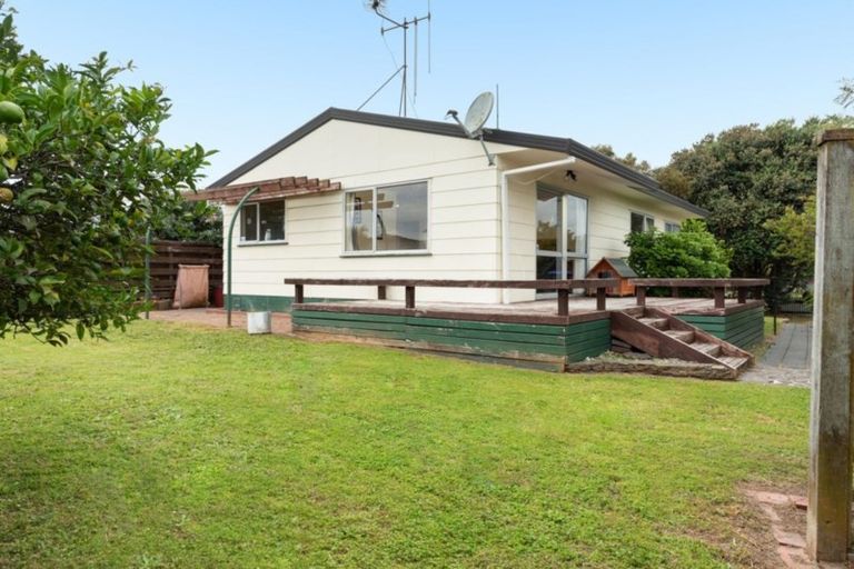 Photo of property in 22 Garnet Drive, Papamoa Beach, Papamoa, 3118