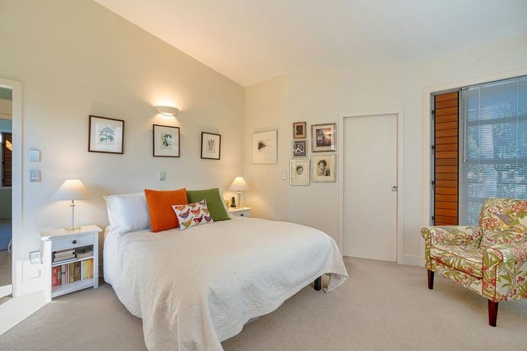 Photo of property in 35 Kohekohe Road, Waikanae, 5036