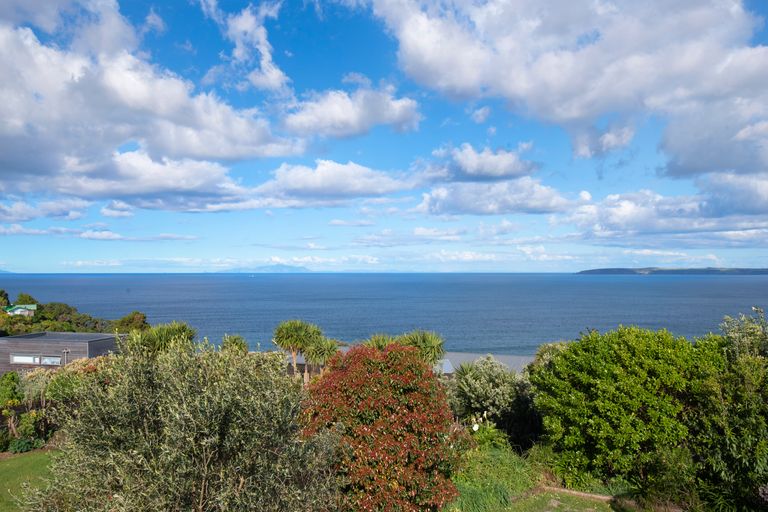 Photo of property in 6 Barrier View Road, Leigh, 0985