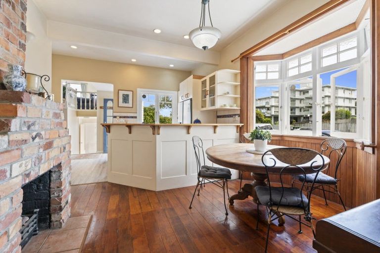 Photo of property in 9 Bruce Street, Northcote Point, Auckland, 0627