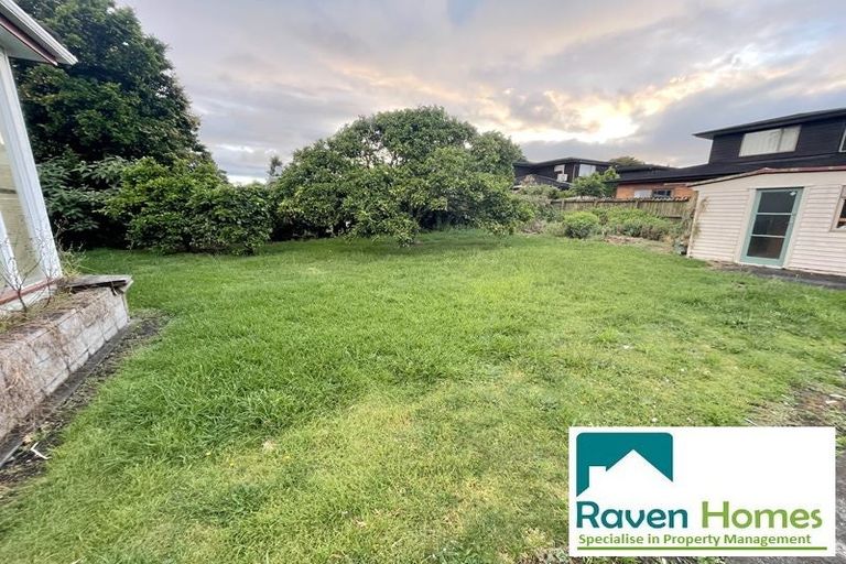 Photo of property in 14 Lincoln Road, Henderson, Auckland, 0610