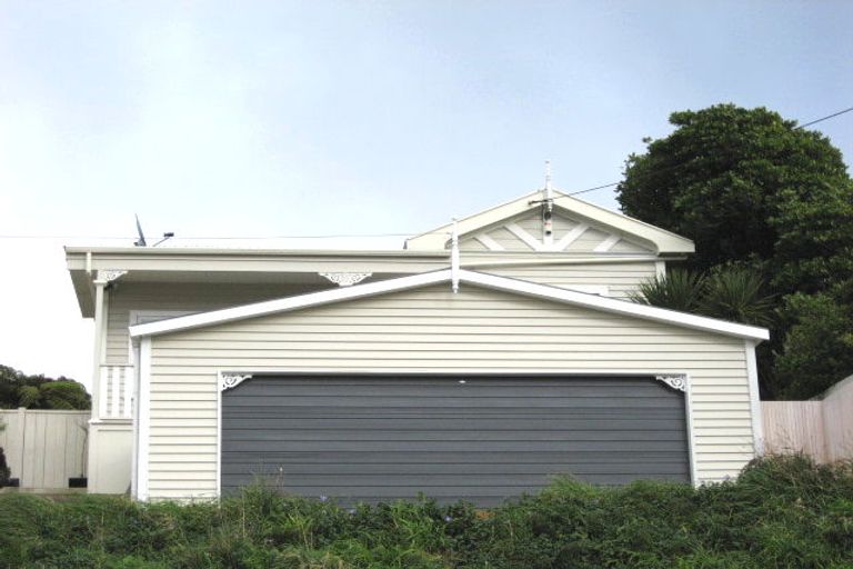 Photo of property in 87 Nottingham Street, Karori, Wellington, 6012