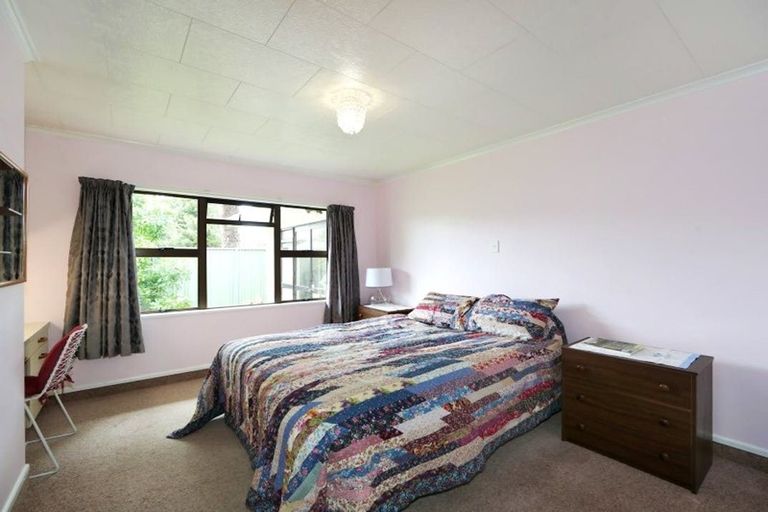 Photo of property in 243a Warwick Road, Mayfair, Hastings, 4122