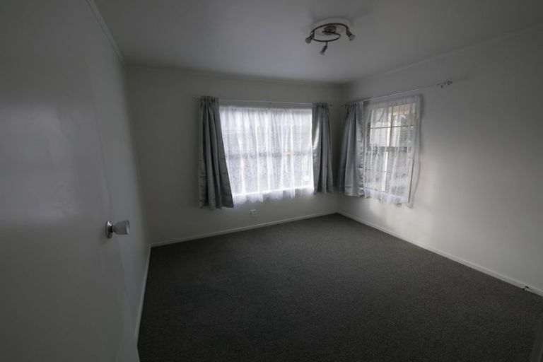 Photo of property in 16 Hoylake Place, Wattle Downs, Auckland, 2103