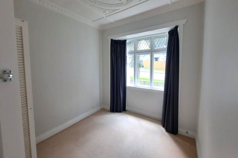 Photo of property in 4 Rotherham Terrace, Miramar, Wellington, 6022