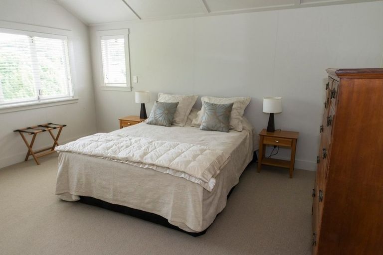 Photo of property in 96 Lane Road, Havelock North, 4130