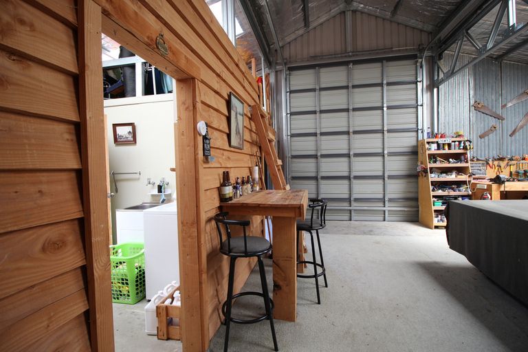 Photo of property in 249 Letts Gully Road, Letts Gully, Alexandra, 9393