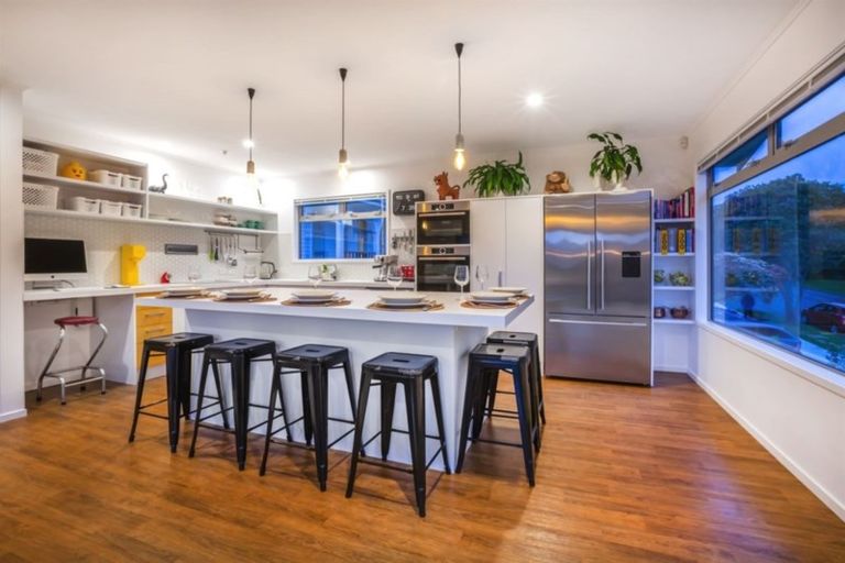 Photo of property in 27 Ayton Drive, Whitby, Porirua, 5024