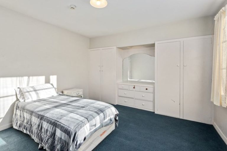 Photo of property in 2/14 James K Baxter Place, Addington, Christchurch, 8024