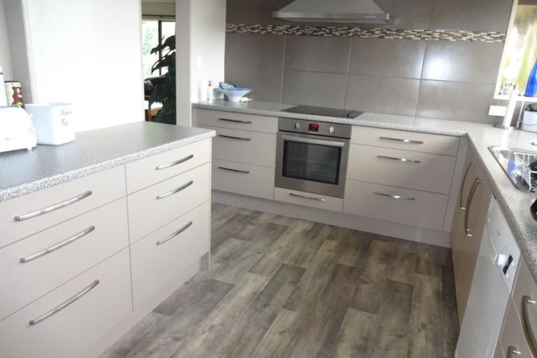 Photo of property in 21 Victory Street, Welcome Bay, Tauranga, 3112