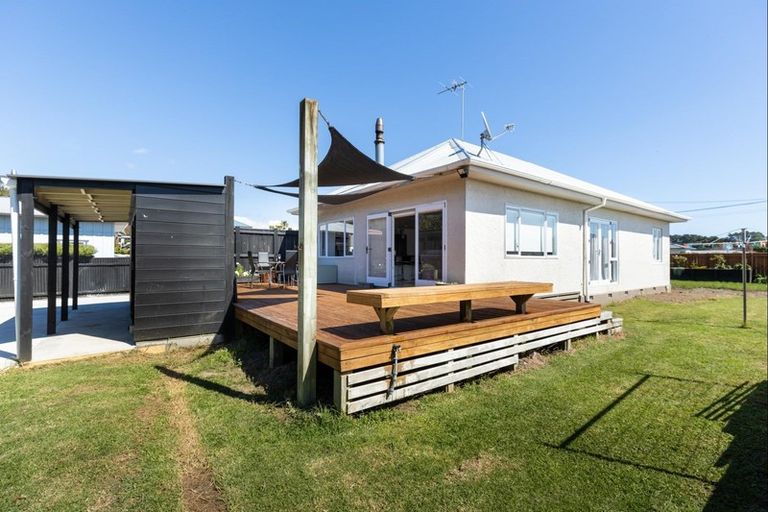 Photo of property in 5 Tupoki Street, Glen Avon, New Plymouth, 4312