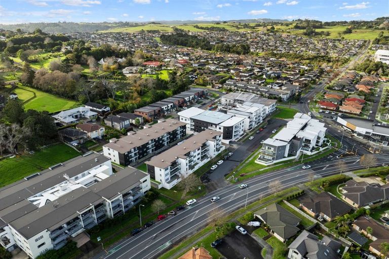 Photo of property in 7/130 Stancombe Road, Flat Bush, Auckland, 2016