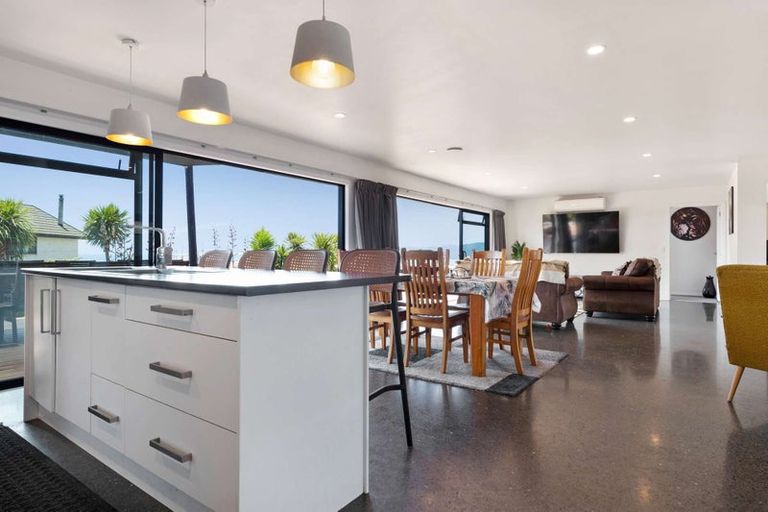 Photo of property in 17c Eagles Way, Cable Bay, 0420