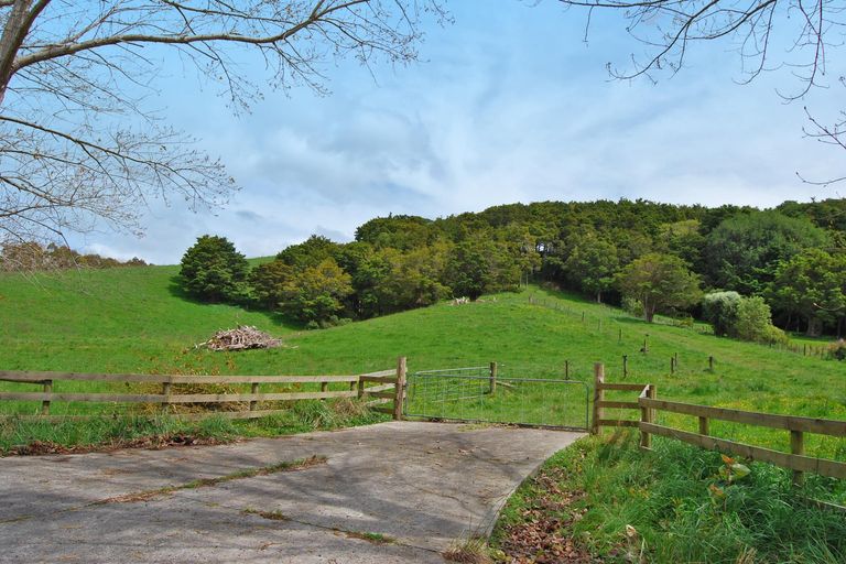 Photo of property in 542e Oneriri Road, Kaiwaka, 0573