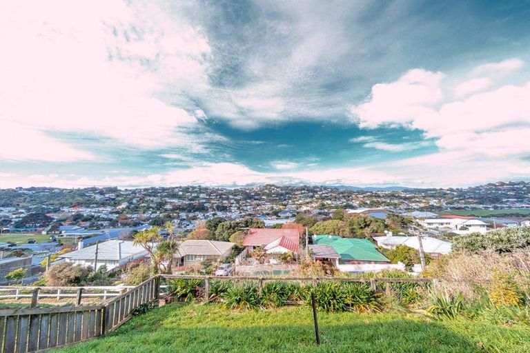 Photo of property in 91 Miramar Road North, Miramar, Wellington, 6022