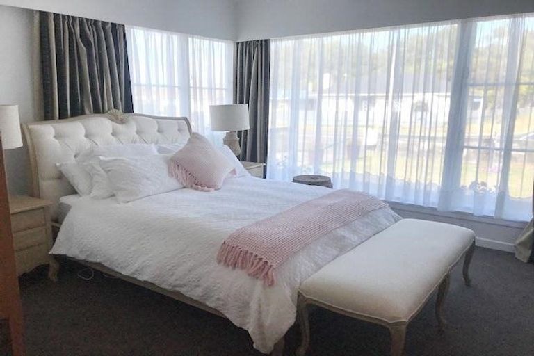 Photo of property in 15 Collins Street, Hawera, 4610