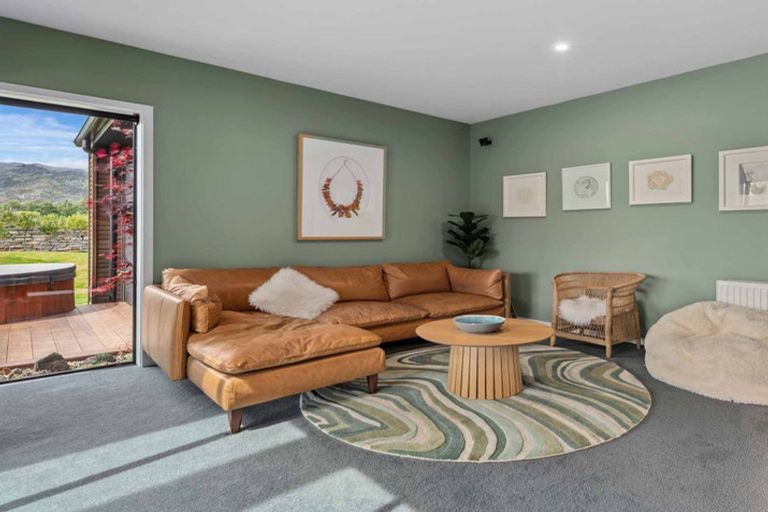 Photo of property in Wooing Tree Vineyard Ltd, 2 Blondie Drive, Cromwell, 9310