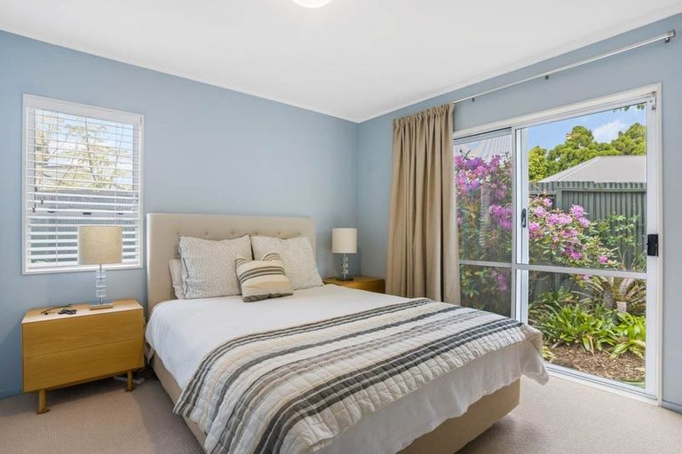 Photo of property in 1/105 Glendale Road, Glen Eden, Auckland, 0602