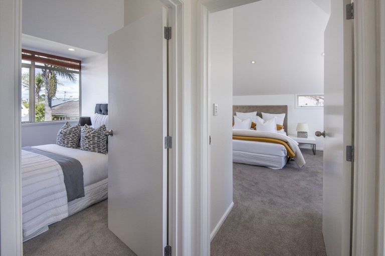 Photo of property in 2/14 Bayview Road, Hauraki, Auckland, 0622