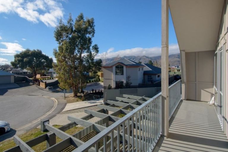 Photo of property in 9 Austral Place, Cromwell, 9310