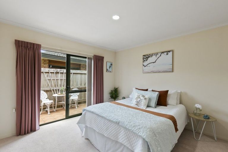 Photo of property in Redwood Village, 46/42 Main Road, Tawa, Wellington, 5028