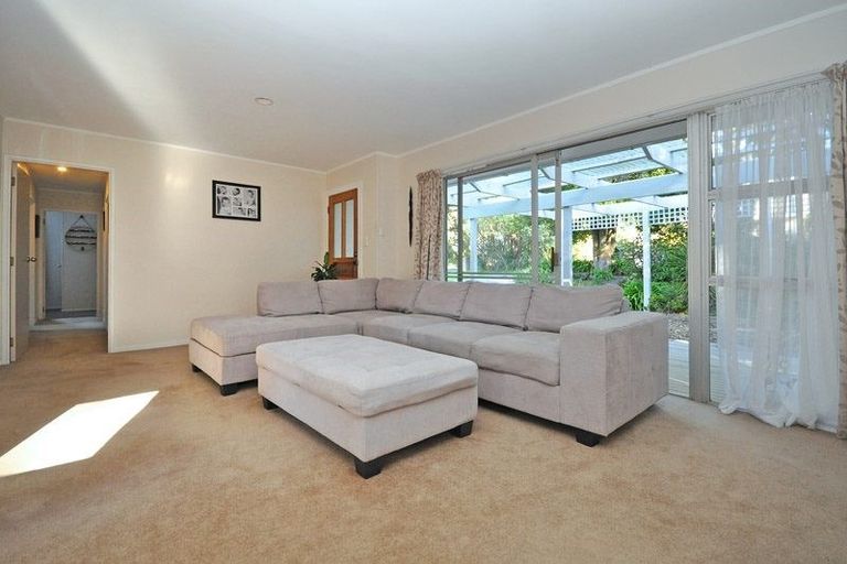 Photo of property in 79 Gledstane Road, Stanmore Bay, Whangaparaoa, 0932