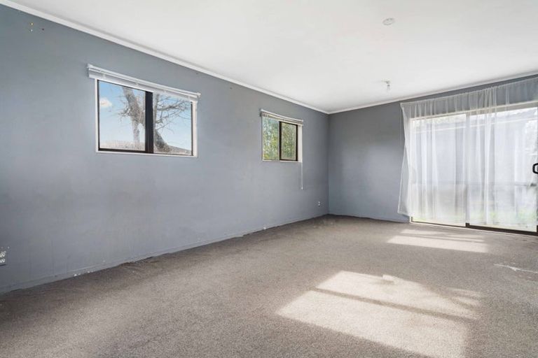 Photo of property in 32 Ashgrove Road, Mangere, Auckland, 2022