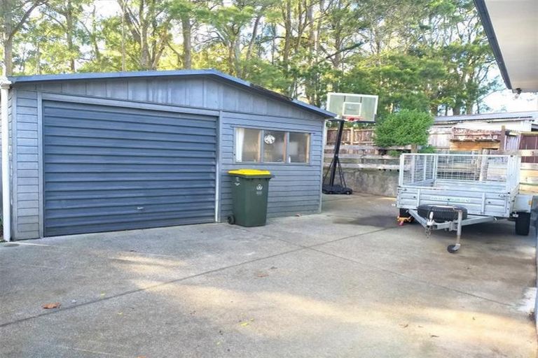 Photo of property in 11 Selago Place, Manurewa, Auckland, 2102