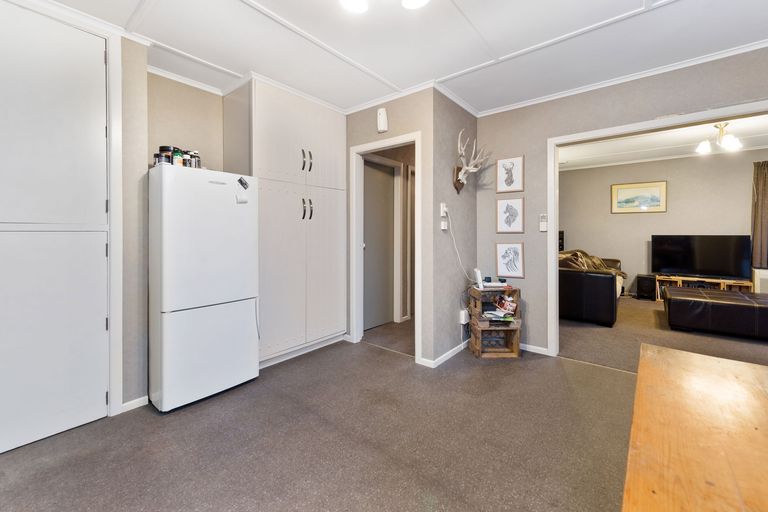 Photo of property in 16 Basley Road, Owhata, Rotorua, 3010