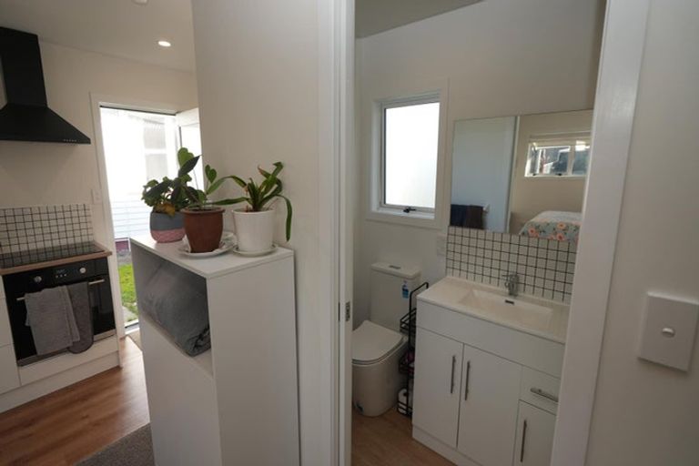 Photo of property in 19 Rhodes Drive, Kelvin Grove, Palmerston North, 4414