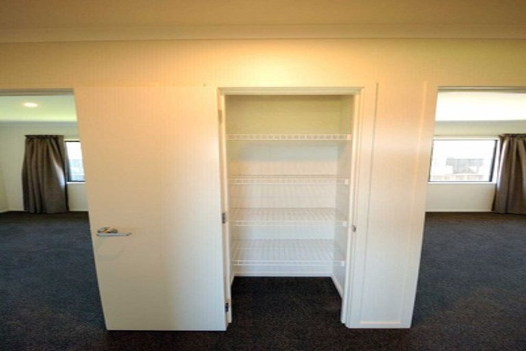 Photo of property in 33 Ragley Way, Rolleston, 7615