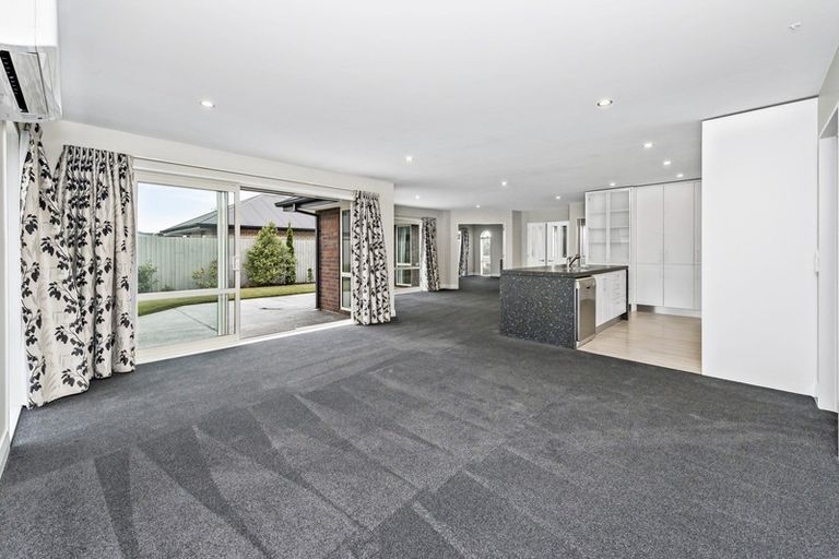 Photo of property in 17 Josephine Crescent, Aidanfield, Christchurch, 8025