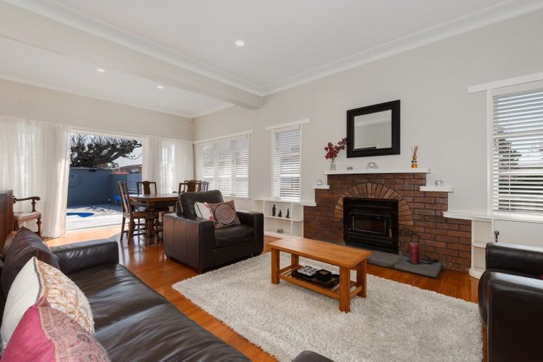 Photo of property in 13 Hillcrest Road, Otumoetai, Tauranga, 3110