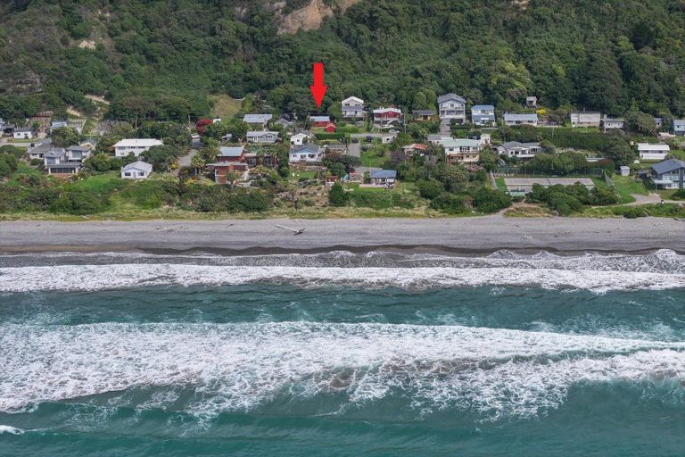 Photo of property in 28 Moody Street, Gore Bay, Cheviot, 7383