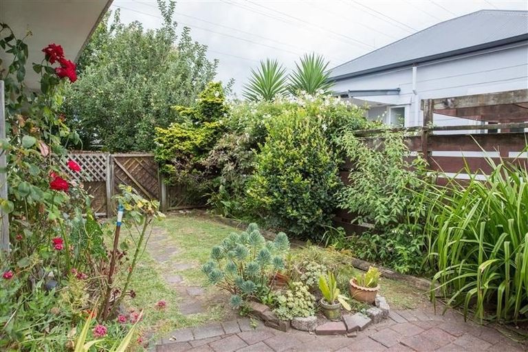 Photo of property in 33 Pooles Road, Greerton, Tauranga, 3112