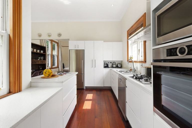 Photo of property in 69 Brougham Street, Mount Victoria, Wellington, 6011